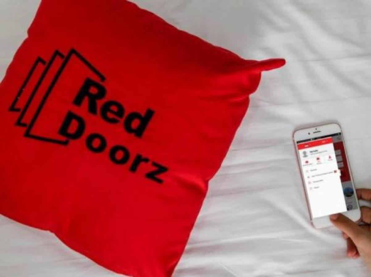 מלון ג'קרטה Reddoorz @ Pulomas מראה חיצוני תמונה